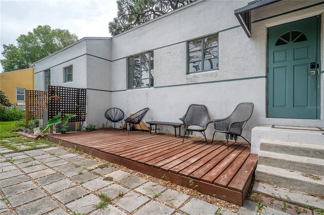 Building Photo - 325 W Rio Vista Ct