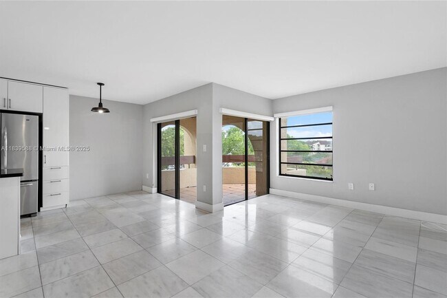 Building Photo - 9022 SW 123rd Ct