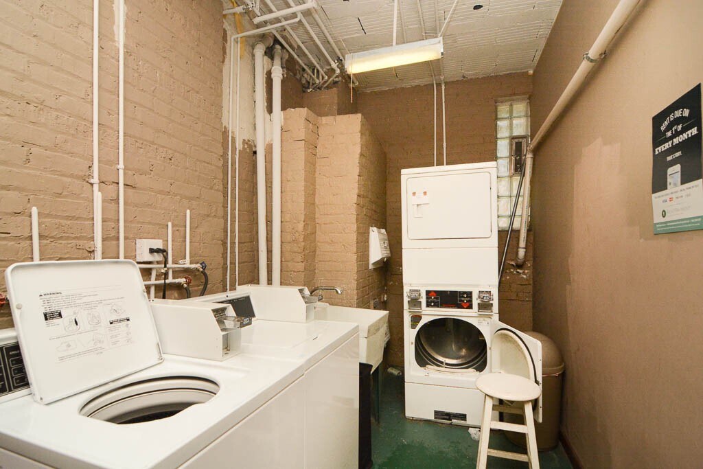 Building Photo - 2849 N Burling