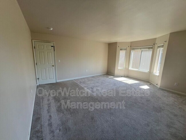 Building Photo - 2412 Hillbrook Cir