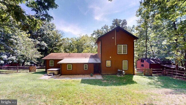 Building Photo - 104 Laurel Ln