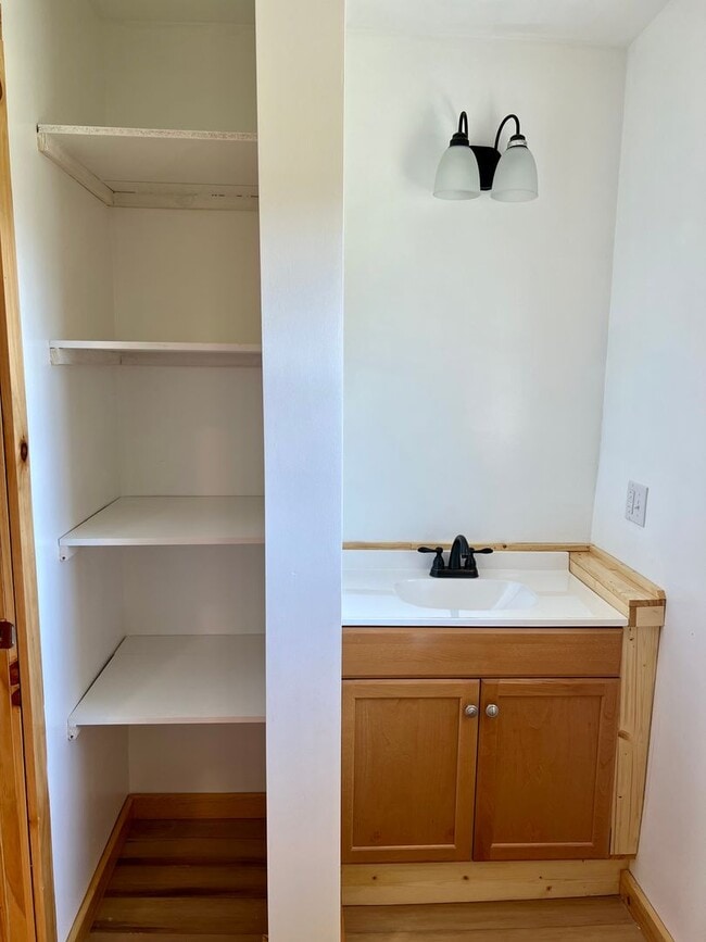 Building Photo - Updated 2 Bed 1 Bath Home in Mars Hill, NC!!