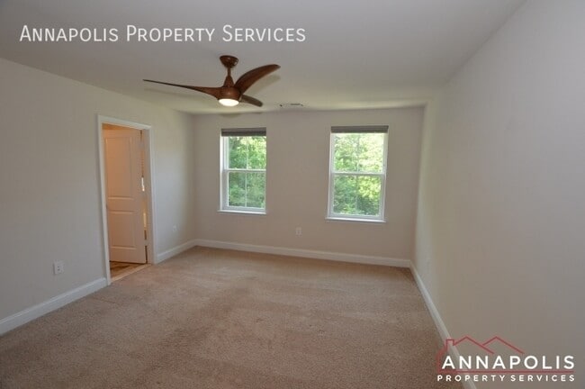 Building Photo - 114 Waterline Ct