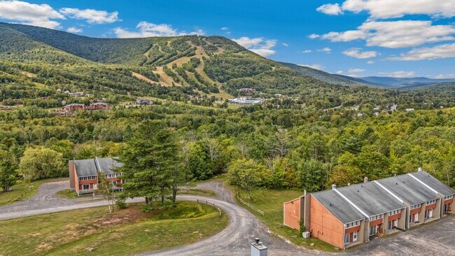 Building Photo - Charming 3BR House in Hunter