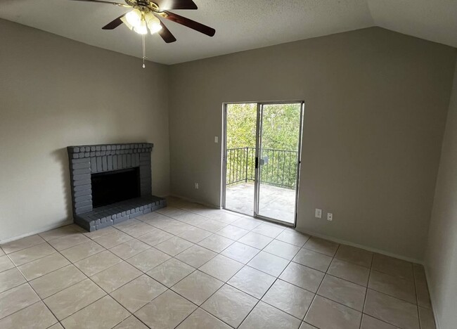 Building Photo - 12118 W Bellfort Ave