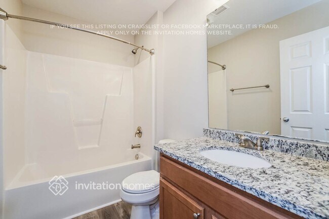 Building Photo - 3211 Hayling Dr