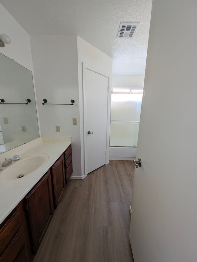 Building Photo - AVAILABLE NOW IN KYRENE AREA OF CHANDLER!!!
