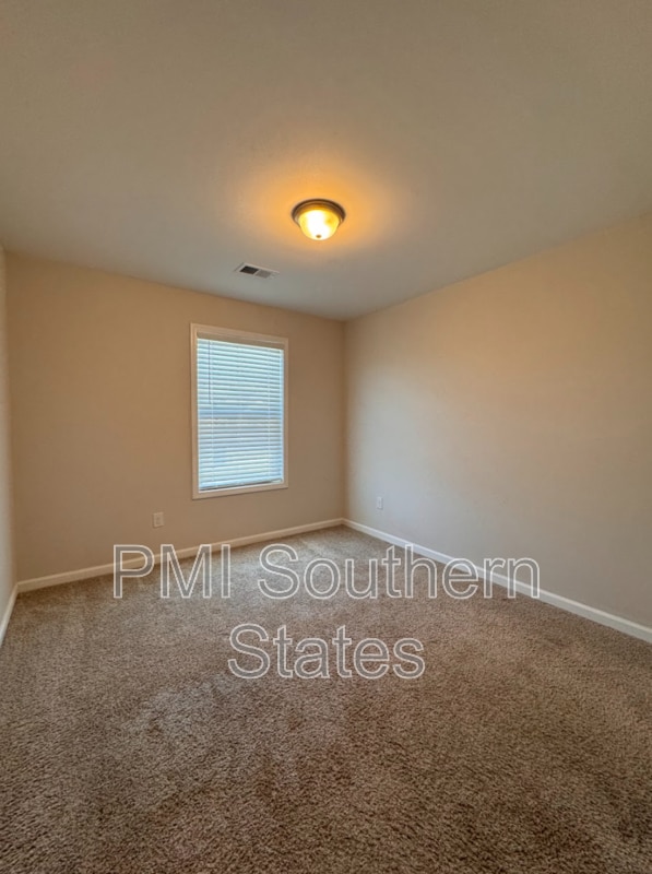 Building Photo - 320 Alameda Ln