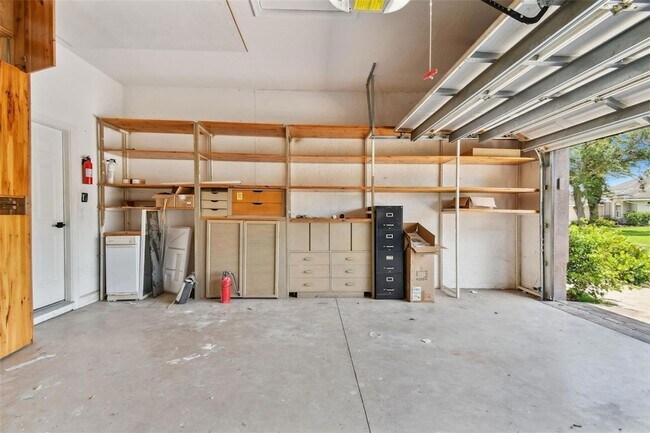 Building Photo - 13792 Long Lake Ln