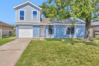 Building Photo - 15225 Woodforest Blvd