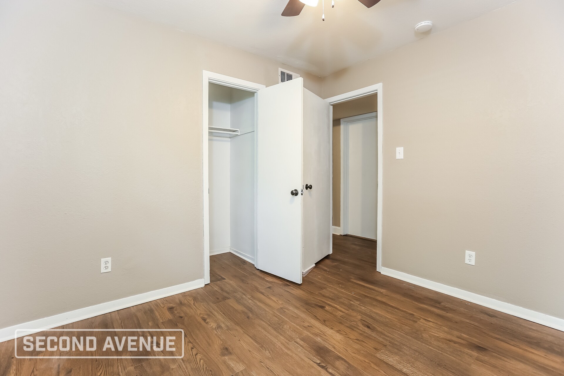 Building Photo - 2204 Carywood Dr