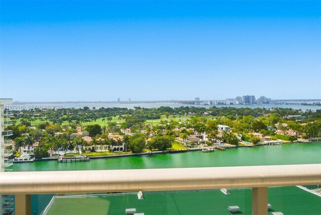 Building Photo - 5801 Collins Ave