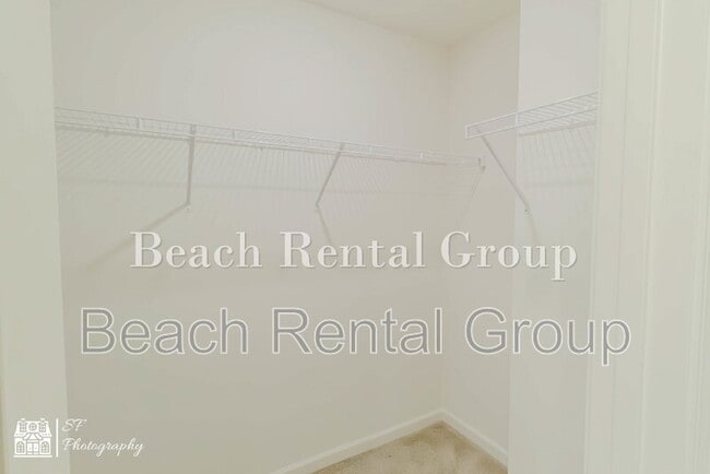 Building Photo - 109 Oxfordshire St