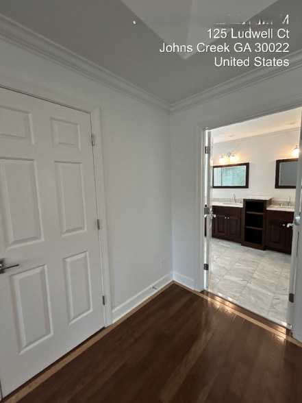 Building Photo - 125 Ludwell Ct