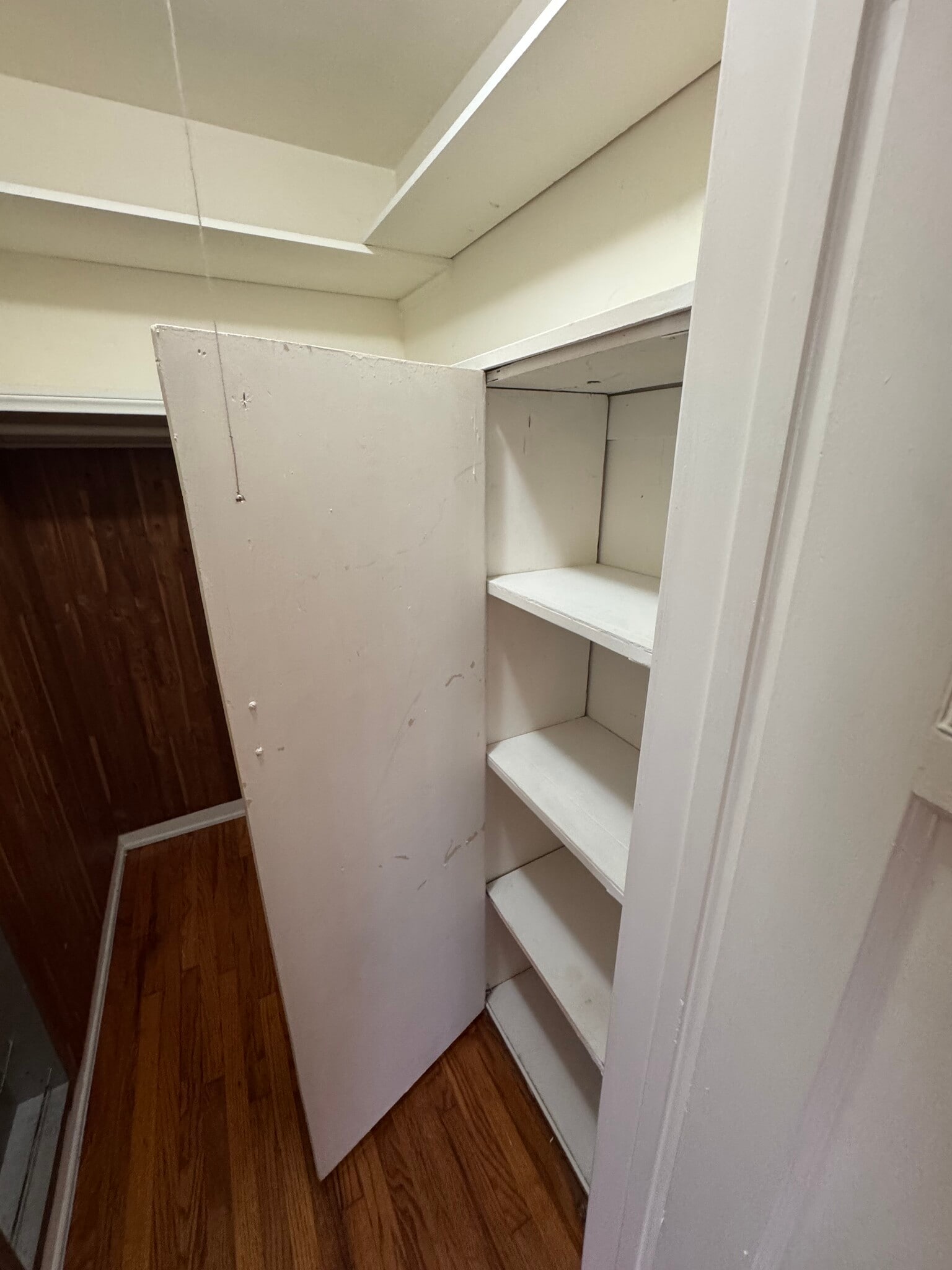 Building Photo - 5767 San Vicente Blvd