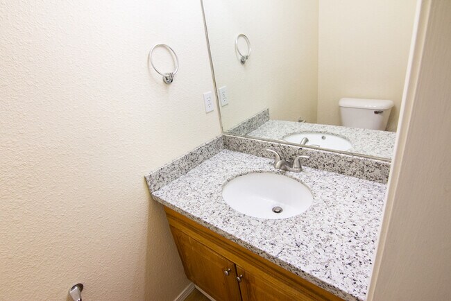 Building Photo - 18632 SW Bryant St