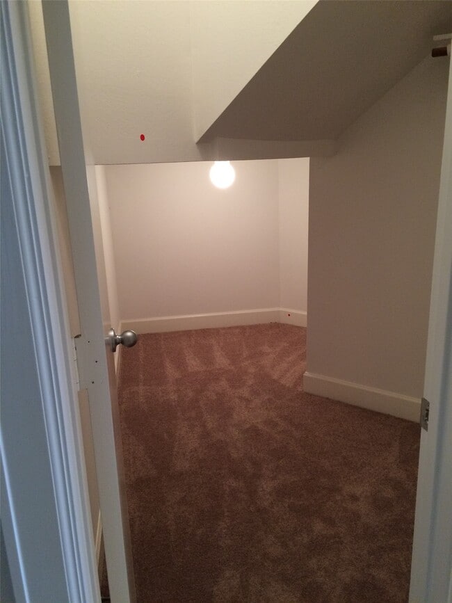 Building Photo - 3709 Main Plaza Dr