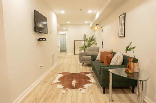 Building Photo - 3537 Fairburn Pl NW