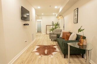 Building Photo - 3537 Fairburn Pl NW