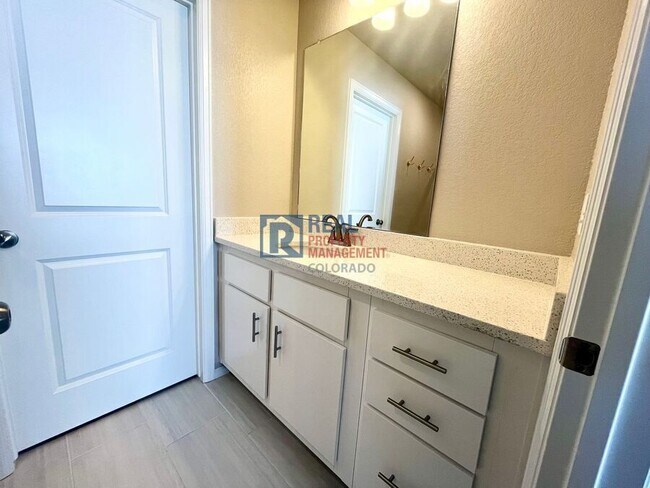 Building Photo - 9274 Tungsten Hts