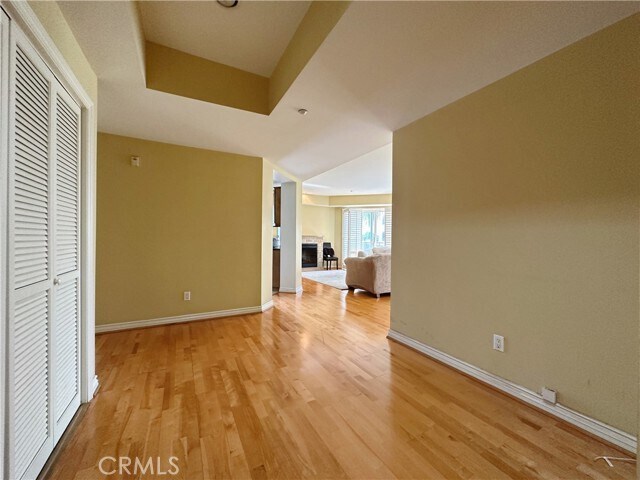 Building Photo - 320 S Willaman Dr
