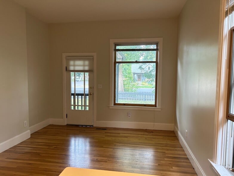 Building Photo - 603 Mathews St