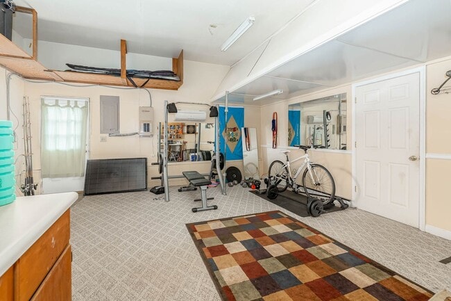 Building Photo - Beautiful Newport News Home