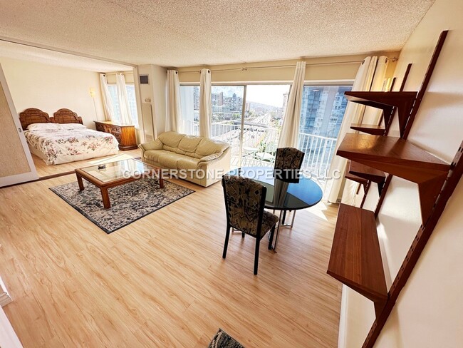 Building Photo - 710 Lunalilo St