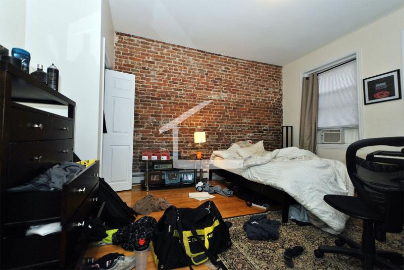 Building Photo - 192 Alleghany St