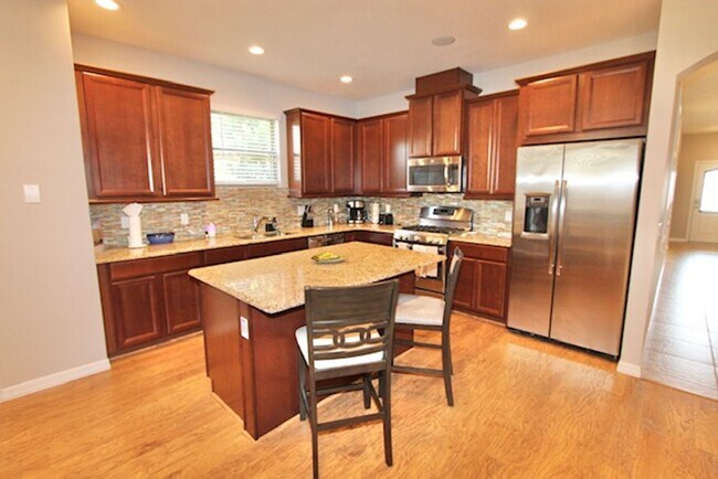 Building Photo - Orlando - Furnished, 4 Bedroom, 2 Bathroom...
