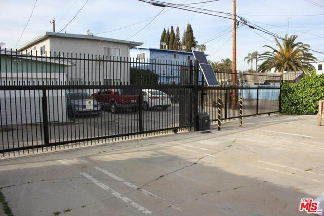 Building Photo - 713 Vernon Ave