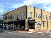 Building Photo - 11 E 7th St