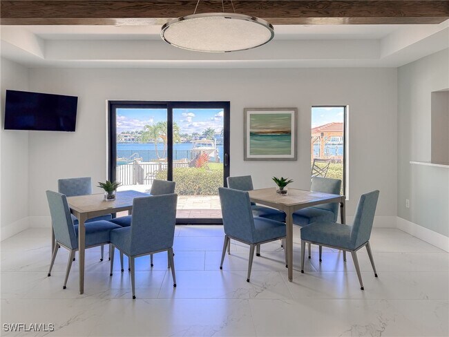 Building Photo - 3430 Gulf Shore Blvd N