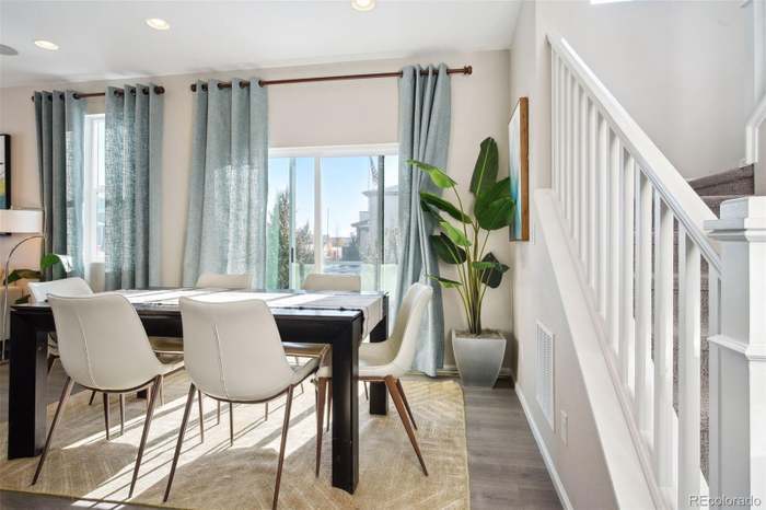 Building Photo - 6457 N Ceylon St