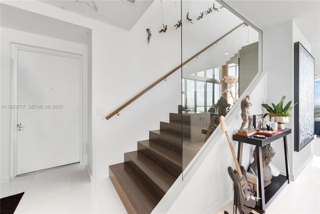 Building Photo - 1100 Biscayne Blvd