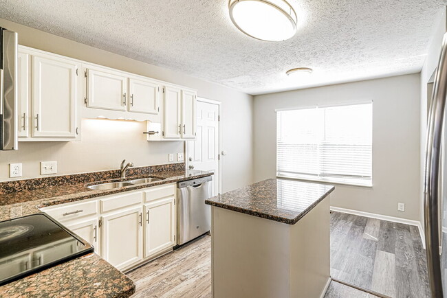 Building Photo - 379 Dorr Dr