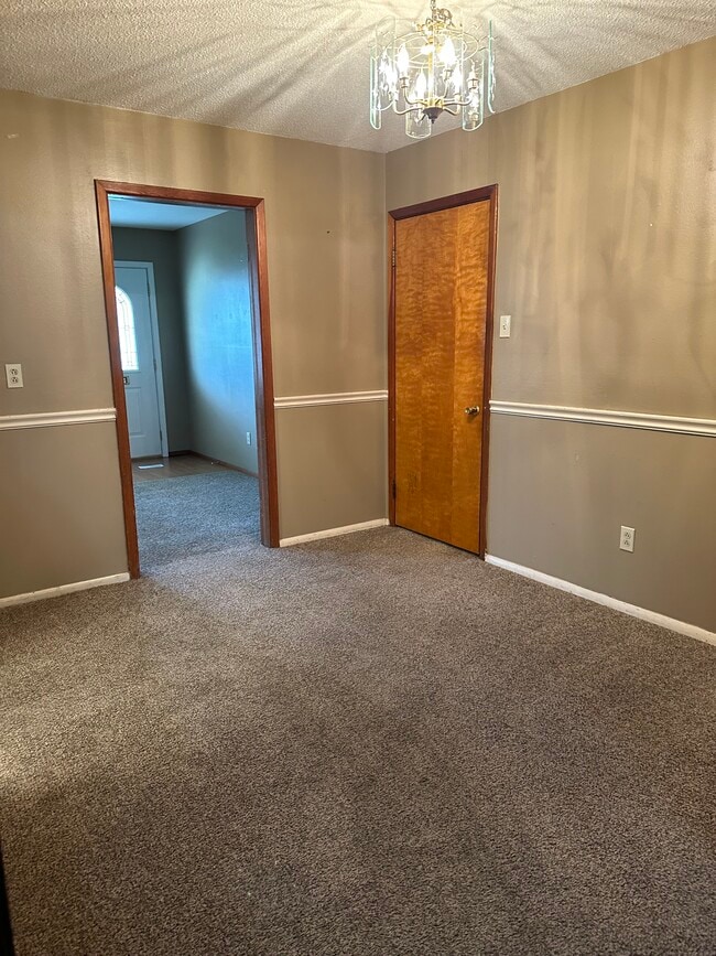 Breakfast Room - 4908 Purdue Dr