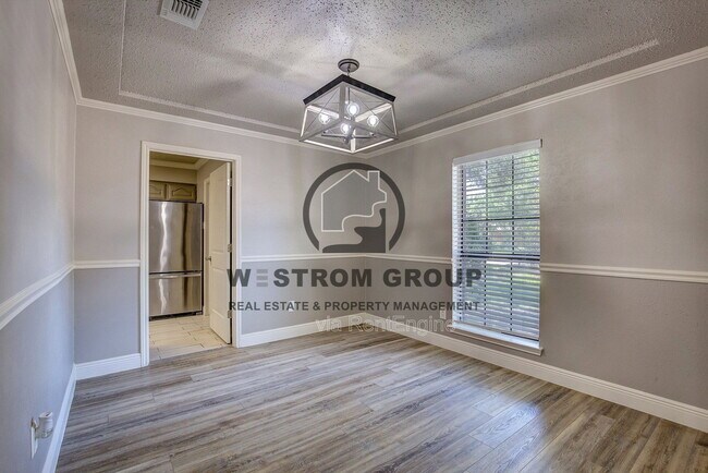 Building Photo - 1642 Belltower Dr