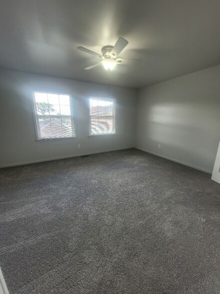 Building Photo - 4 Bainbridge Ave