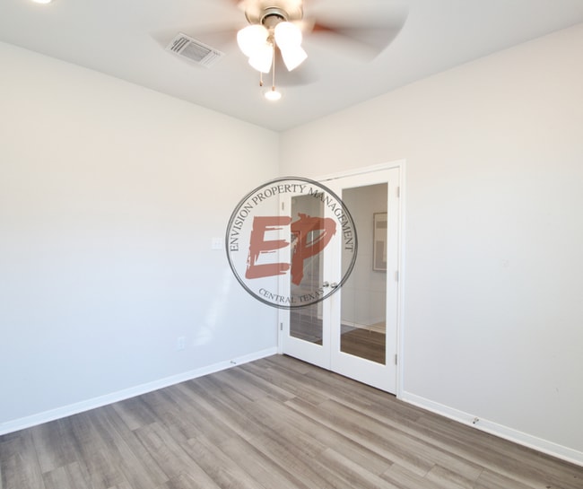 Building Photo - 11229 Solar St