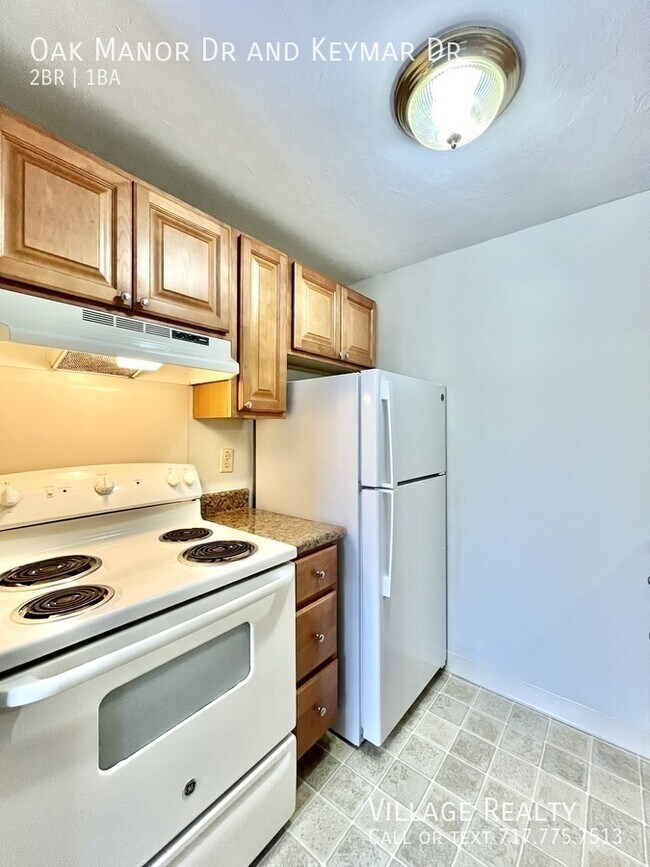 Building Photo - 221 Oak Manor Dr