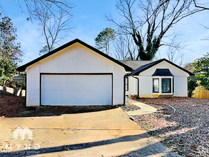 Building Photo - 120 Softwood Cir