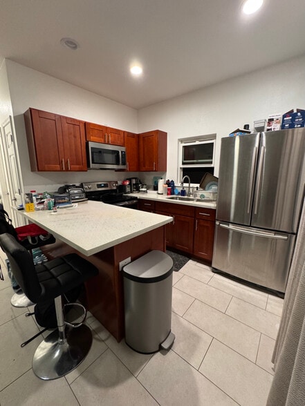 Building Photo - 468 Molokai Hema St