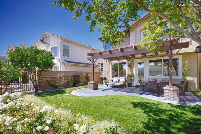 Building Photo - 3024 Hollycrest Ave