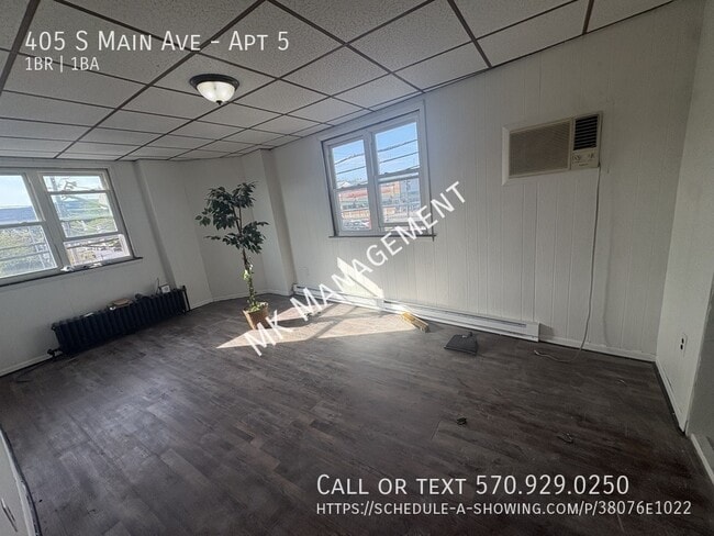 Building Photo - 405 S Main Ave