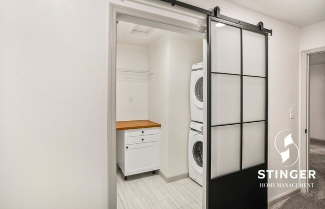 Building Photo - 38 Sundown Bend