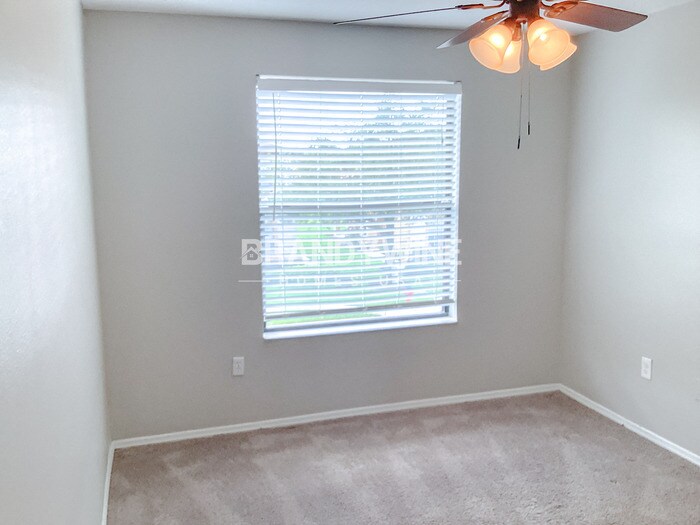 Building Photo - 2627 Oleander Lakes Dr