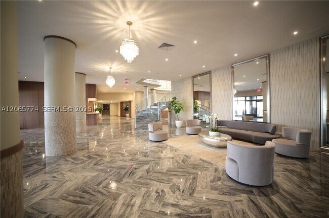 Building Photo - 5401 Collins Ave