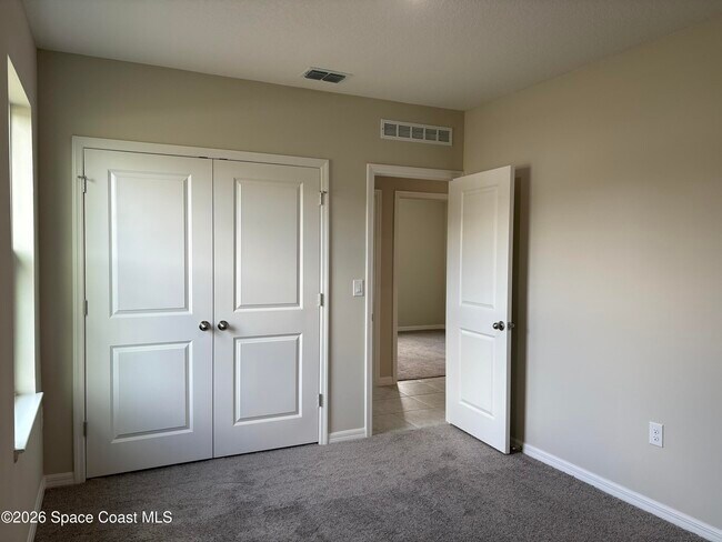 Building Photo - 474 San Filippo Dr SE