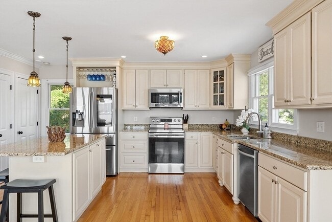 Building Photo - 52 Beebe Rd
